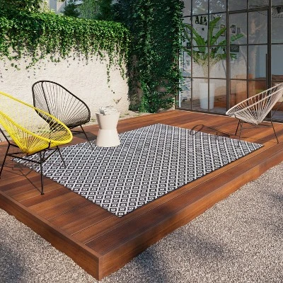 Geo Diamond Outdoor Rug - Threshold 6 Geo Diamond Outdoor Rug - Threshold - Image 4