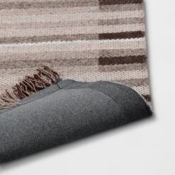 Plaid Rug Brown - Threshold™ -Threshold GUEST 76c6a34f 1e73 4ede ba6d c4cbdf0ec26e