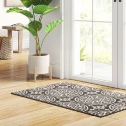 Medallion Washable Tufted And Hooked Rug - Threshold